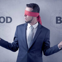 なぜ被害者は被害に目をつぶるのか？
