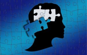 なぜ理性的な人が不倫に溺れるのか？行動経済学で不倫の原因を探る
