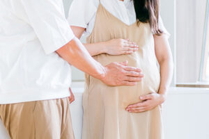 ドラマとは大違い、独身女性の妊娠、中絶、未婚の母の現実
