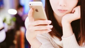 浮気調査は男性からの依頼が多い？――浮気する人の心理と傾向