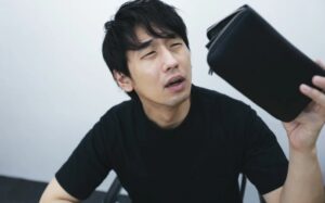 お小遣い3万円でも浮気はできる？　お金の使い方で見抜く「危ないサイン」